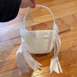 Flower Girl Basket with Pearl Handle